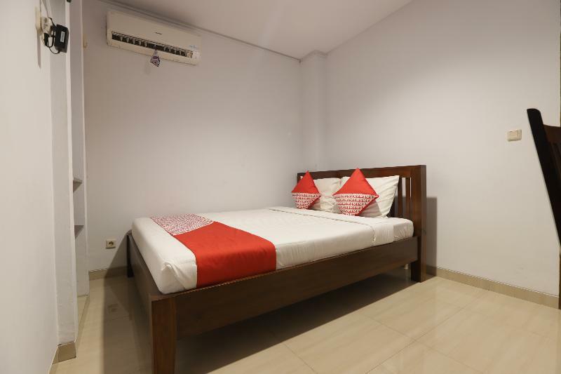 Hotel Oyo 245 Juana 21 Giacarta Esterno foto
