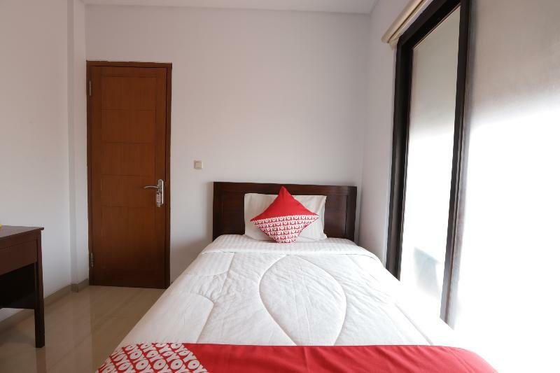 Hotel Oyo 245 Juana 21 Giacarta Esterno foto